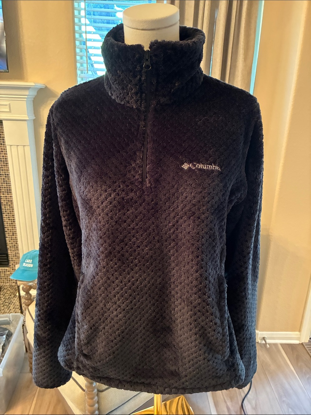 Columbia Women's Black Plush Half-Zip Turtleneck Pullover small NWOT pockets